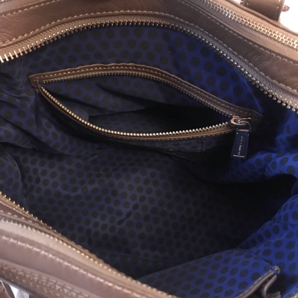 Super Cute Rebecca  Minkoff Crossbody Bag♥️♥️♥️ - Picture 6 of 8